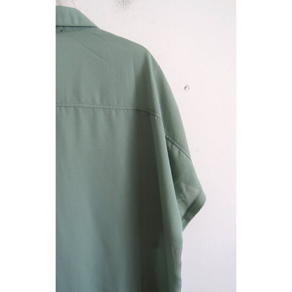 NWT Urban Outfitters Green Button-Up Short Sleeve Shirt - Size Large - Picture 6 of 9